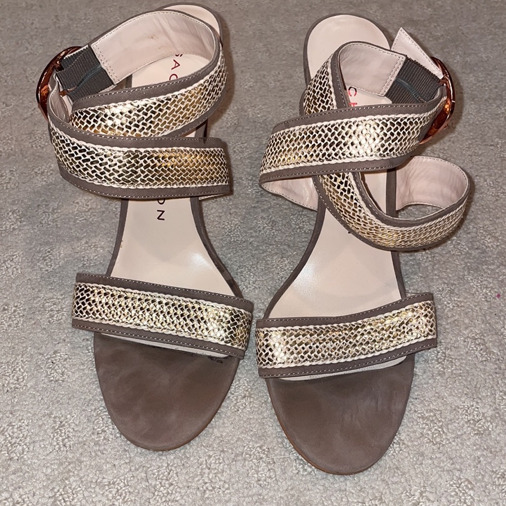 Sacha London Gold Metallic and Brown Strappy Heeled Sandals 10